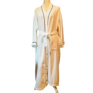 Boca Terry Elegant White Waffle Robe with Navy Trim Unisex One Size Fits All